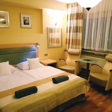 Biały Słoń Delux Hostel