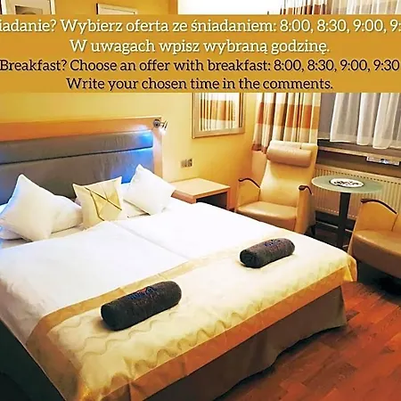 Bialy Slon Delux Hostel