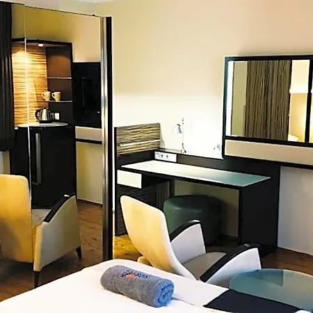 Bialy Slon Delux Hostel Γκντίνια
