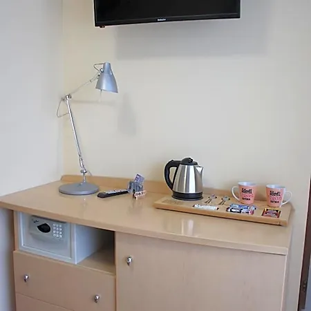 Hostel Bialy Slon Delux Γκντίνια