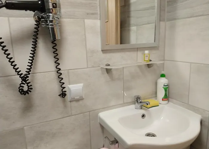 Bialy Slon Delux Hostel Gdyně