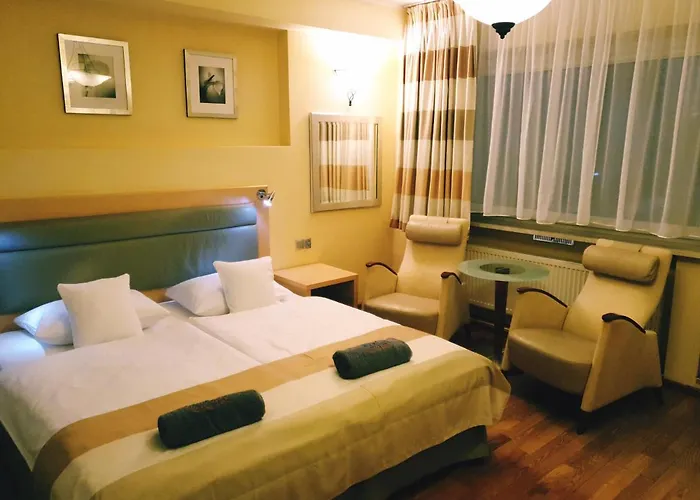 Bialy Slon Delux Hostel