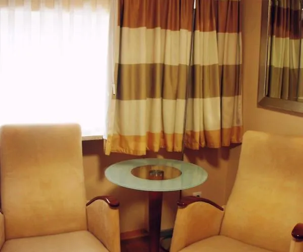 Bialy Slon Delux Hostel Gdyně