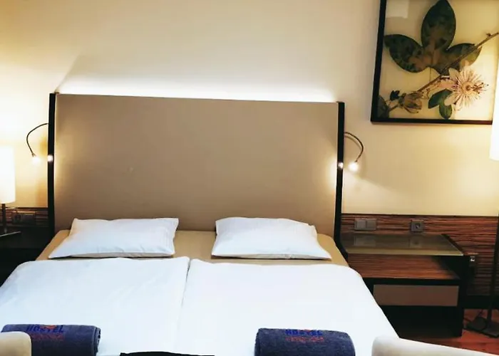 Bialy Slon Delux Hostel